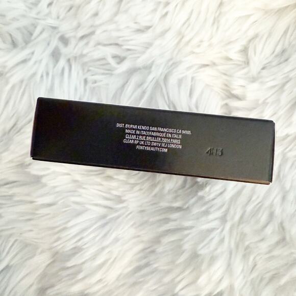 FENTY | Rhianna Cheeks Matte Suede Powder Blush | "Sundress SZN" Peachy Pink - Picture 6 of 9